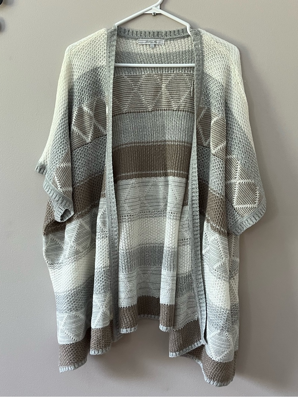 Women’s O’Neill Lightweight Open-Front Geo Stripe Shawl Vest - Cream & Taupe